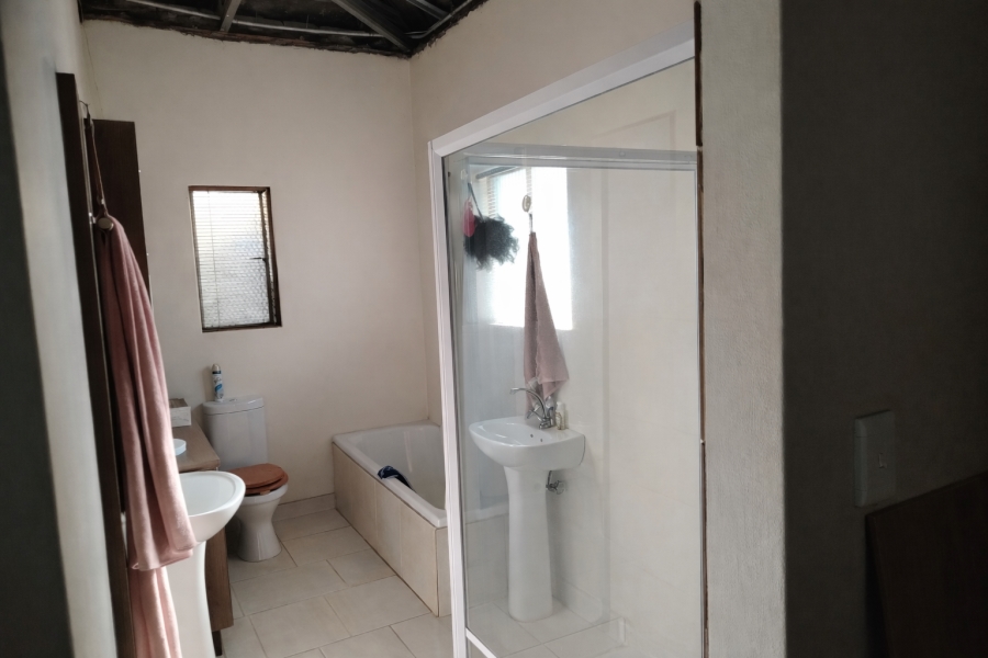 3 Bedroom Property for Sale in Oos Einde North West